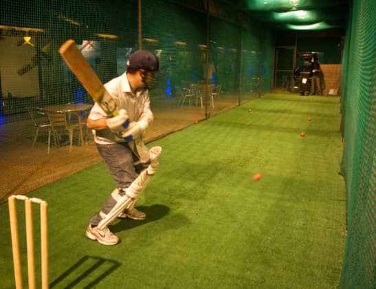 Play Hard Ball Net Cricket at Della Adventue Park